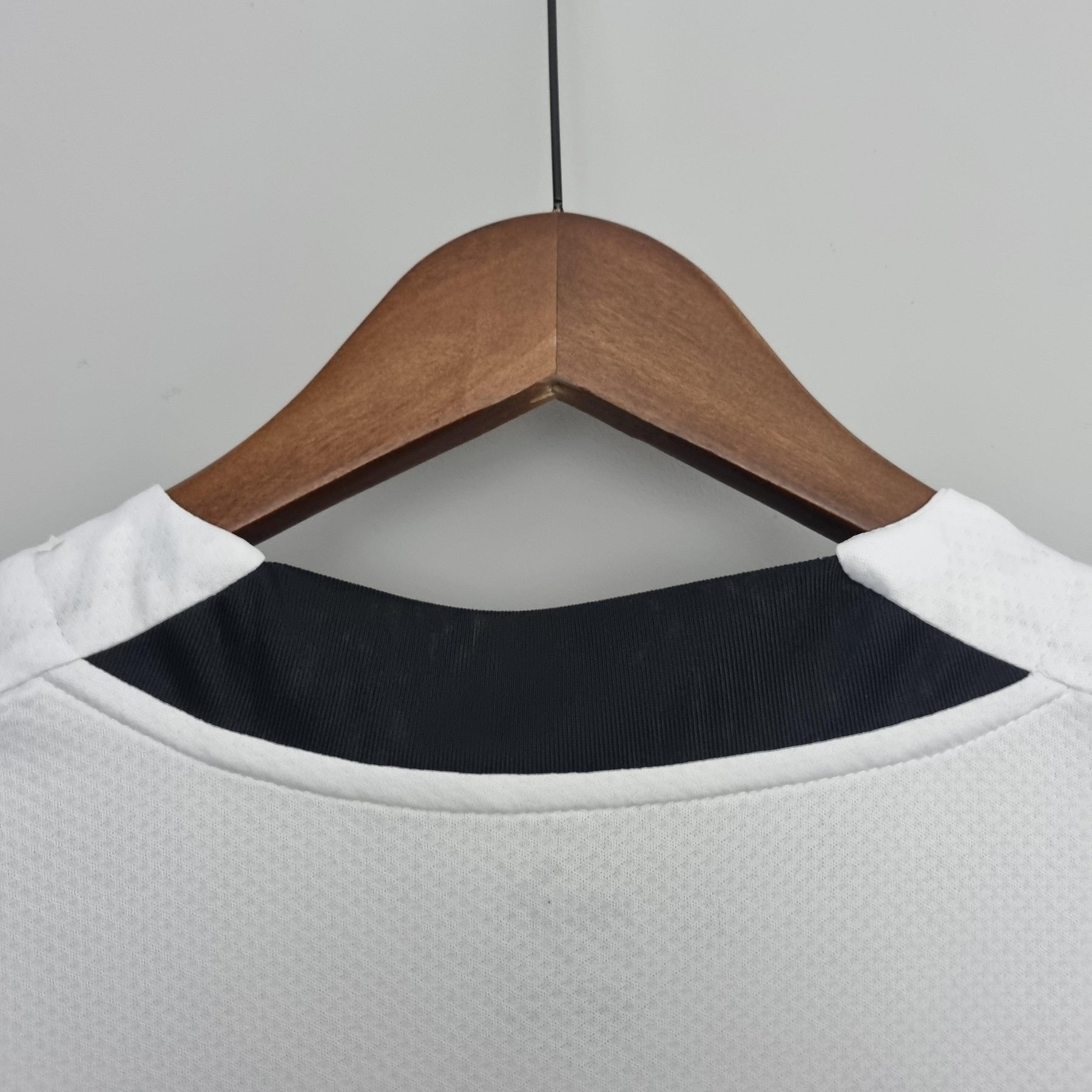 Camisa AC Milan 2022/23 Nemen Quarta