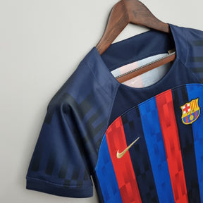 Camisa Feminina Barcelona I 22/23 Nike - Grená
